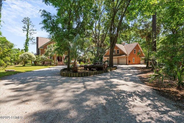 121 Alston Road, Beaufort, SC 29907