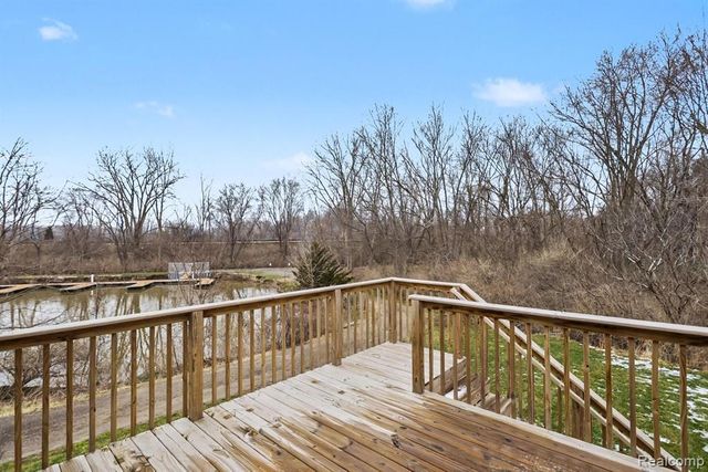 529 Swan River Drive, Benton Harbor, MI 49022