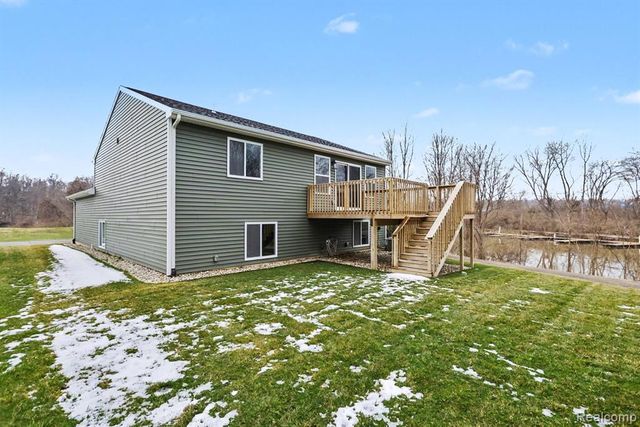 529 Swan River Drive, Benton Harbor, MI 49022