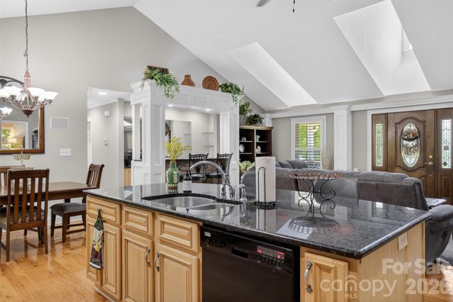 8234 Dennis Road, Charlotte, NC 28227