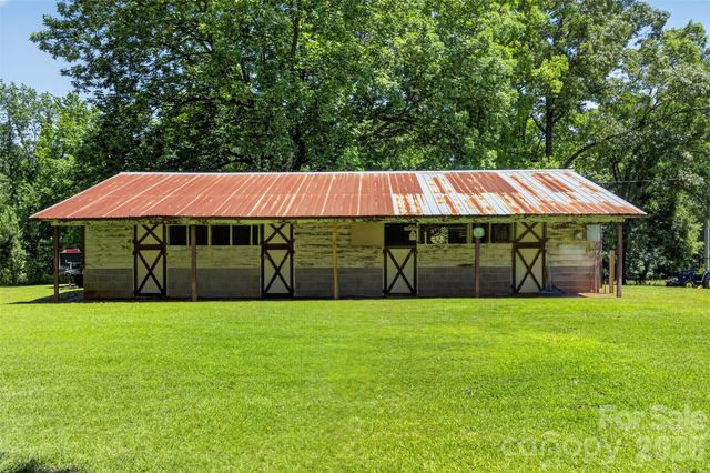 8234 Dennis Road, Charlotte, NC 28227