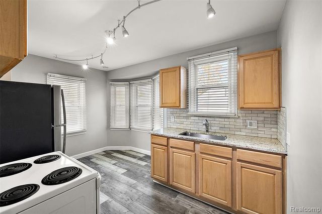 3814 Thomas Avenue, Berkley, MI 48072