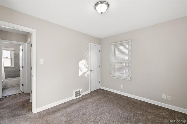 3814 Thomas Avenue, Berkley, MI 48072