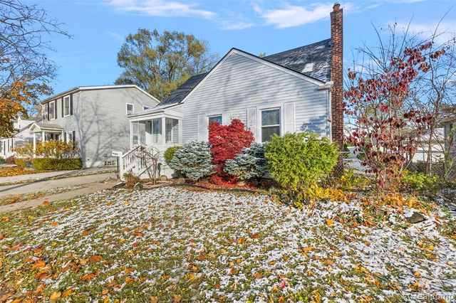 3814 Thomas Avenue, Berkley, MI 48072