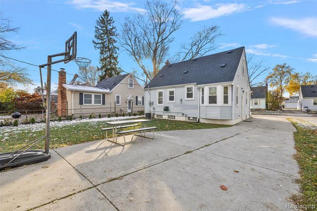 3814 Thomas Avenue, Berkley, MI 48072