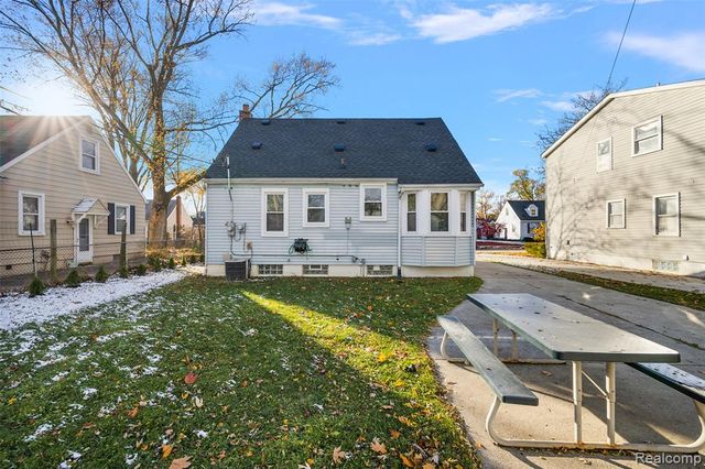3814 Thomas Avenue, Berkley, MI 48072