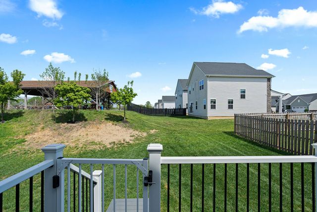 6 Cascade Drive, Fairborn, OH 45324