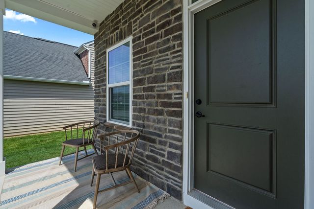 6 Cascade Drive, Fairborn, OH 45324