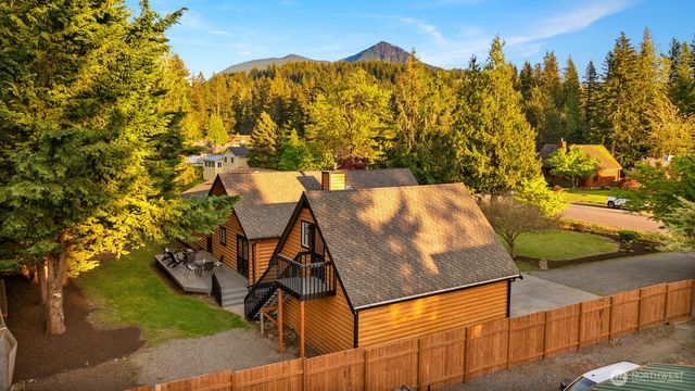 44422 SE 142nd Place, North Bend, WA 98045
