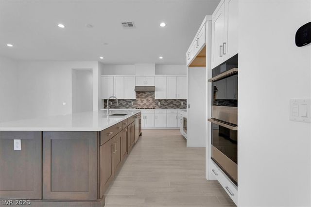 8863 Italian Trotter Court, Las Vegas, NV 89113