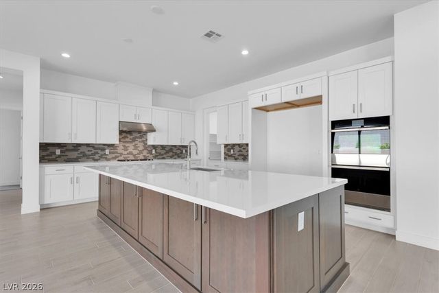 8863 Italian Trotter Court, Las Vegas, NV 89113