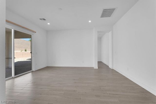 8863 Italian Trotter Court, Las Vegas, NV 89113