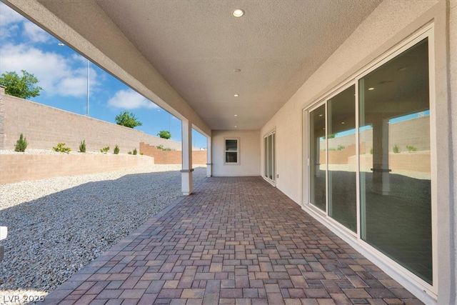 8863 Italian Trotter Court, Las Vegas, NV 89113