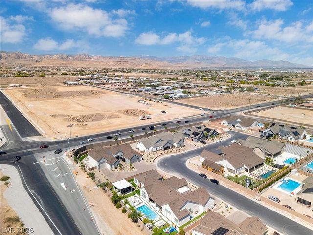 8863 Italian Trotter Court, Las Vegas, NV 89113