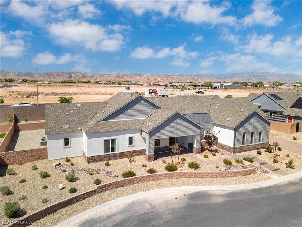 8863 Italian Trotter Court, Las Vegas, NV 89113