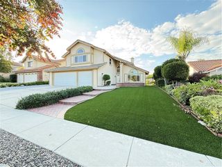 2450 Via Pacifica, Corona, CA 92882