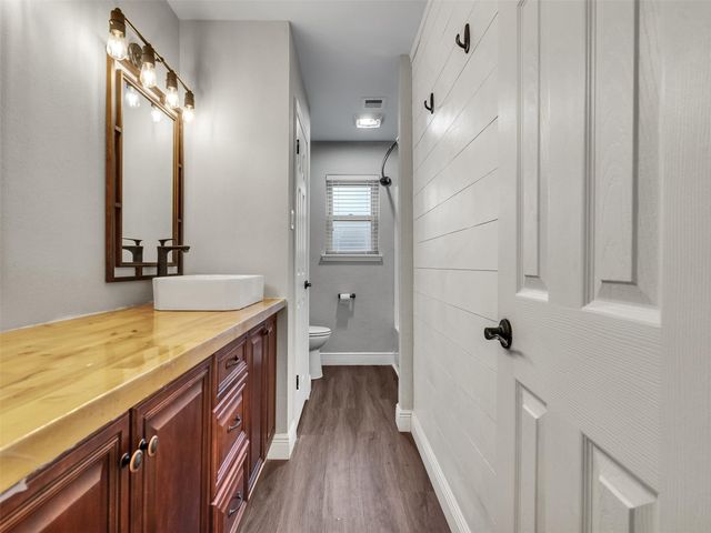 2703 Shady Lane, Webster, TX 77598