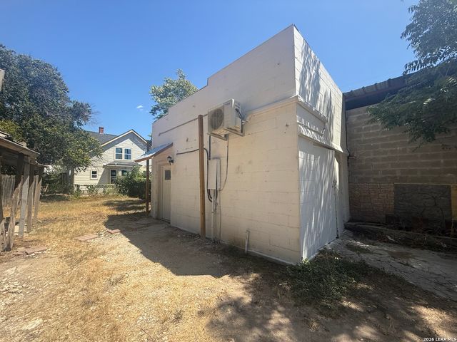 3916 presa B, San Antonio, TX 78210