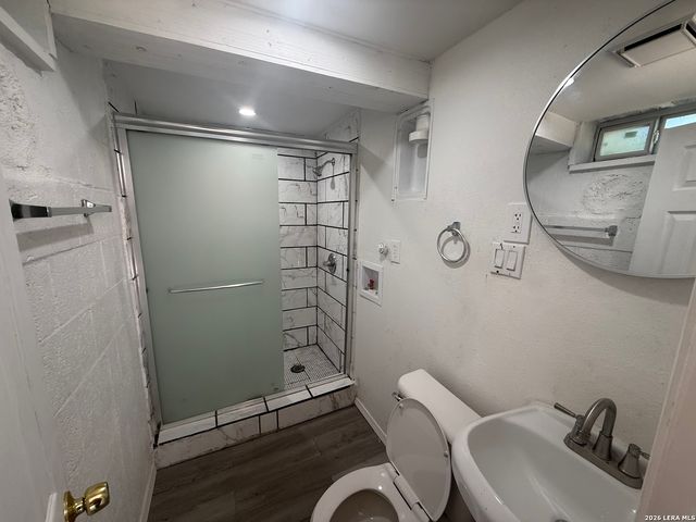 3916 presa B, San Antonio, TX 78210