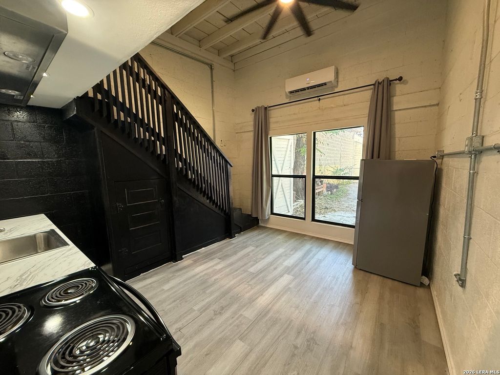 3916 presa B, San Antonio, TX 78210