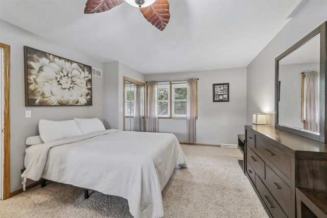 4415 Parklawn Drive, Des Moines, IA 50321