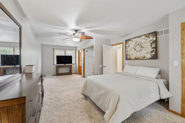4415 Parklawn Drive, Des Moines, IA 50321