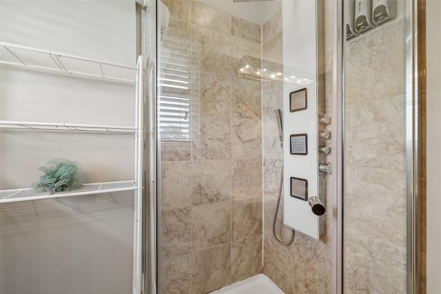 4415 Parklawn Drive, Des Moines, IA 50321