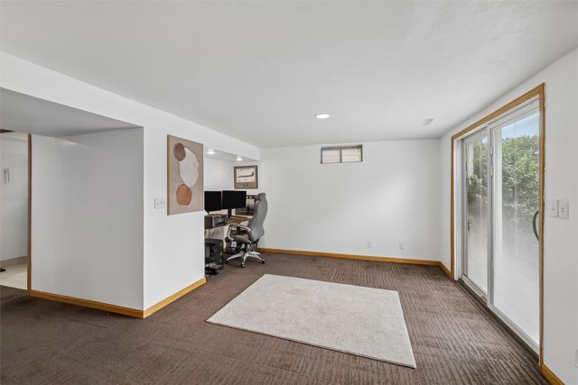 4415 Parklawn Drive, Des Moines, IA 50321