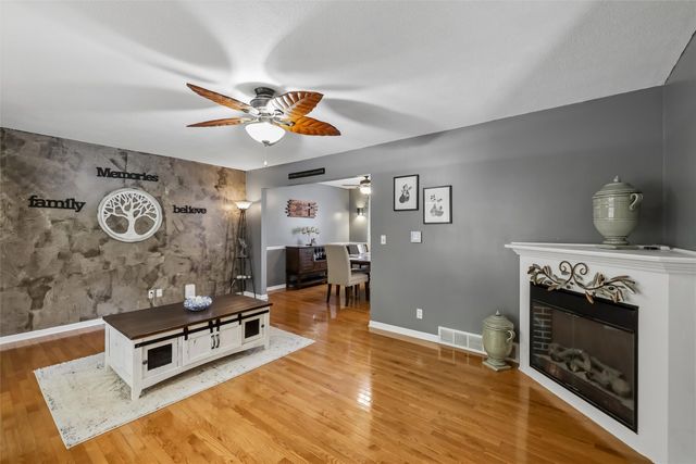 4415 Parklawn Drive, Des Moines, IA 50321