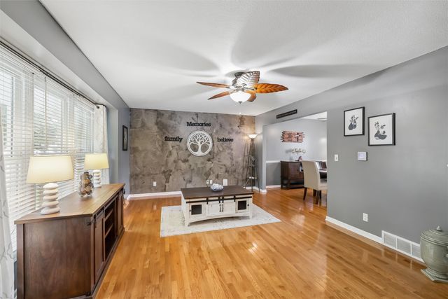 4415 Parklawn Drive, Des Moines, IA 50321