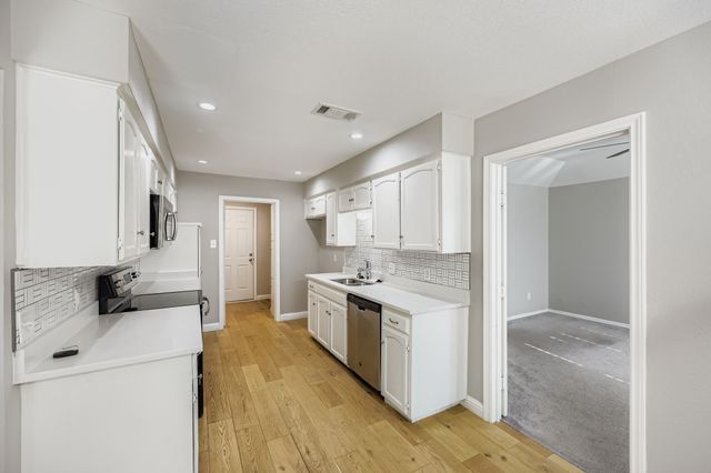 116 NE Alsbury Boulevard, Burleson, TX 76028