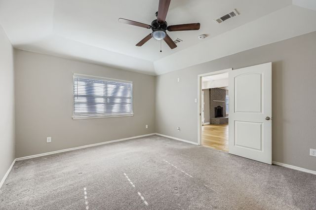 116 NE Alsbury Boulevard, Burleson, TX 76028