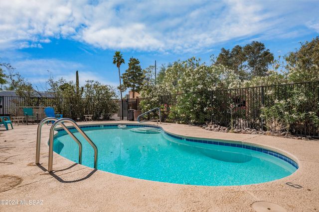 1341 E Ellis Drive, Tucson, AZ 85719