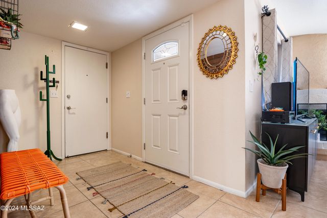 1341 E Ellis Drive, Tucson, AZ 85719