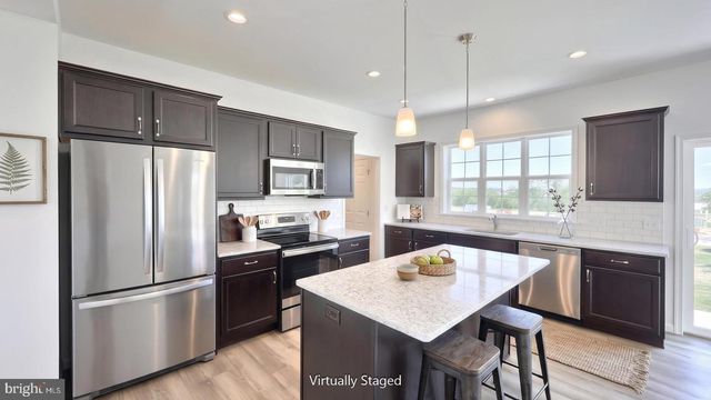 828 KIMMERLINGS RD, Lebanon, PA 17046
