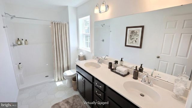 828 KIMMERLINGS RD, Lebanon, PA 17046