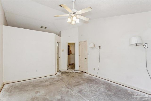 100 Oviedo St, Gulf Breeze, FL 32561