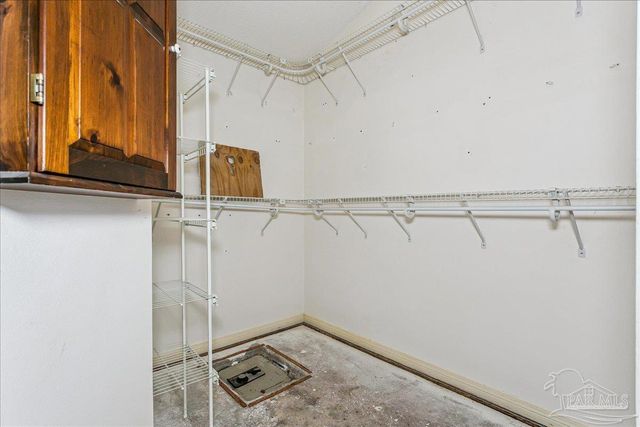 100 Oviedo St, Gulf Breeze, FL 32561