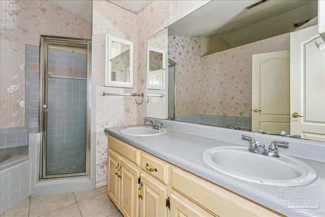 100 Oviedo St, Gulf Breeze, FL 32561