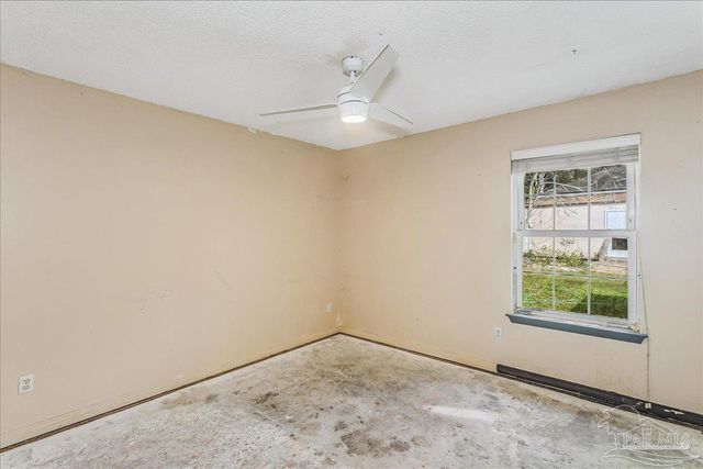 100 Oviedo St, Gulf Breeze, FL 32561