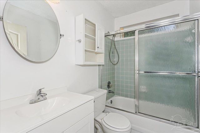 100 Oviedo St, Gulf Breeze, FL 32561