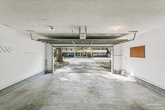 100 Oviedo St, Gulf Breeze, FL 32561