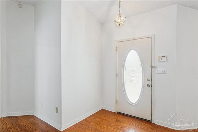 100 Oviedo St, Gulf Breeze, FL 32561