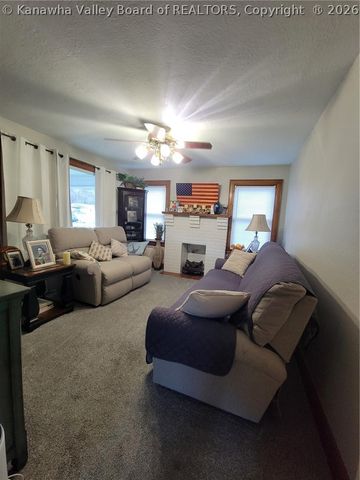 13510 Gatewood Avenue, Chesapeake, WV 25315