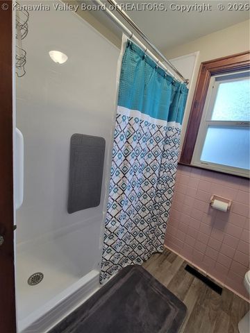 13510 Gatewood Avenue, Chesapeake, WV 25315