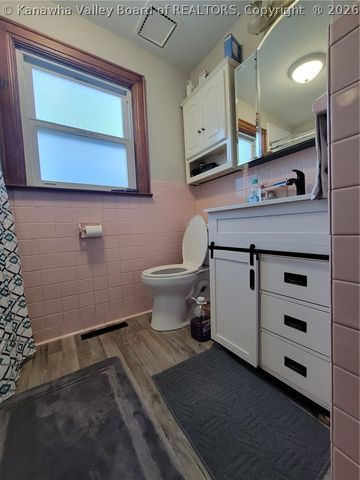 13510 Gatewood Avenue, Chesapeake, WV 25315