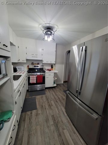 13510 Gatewood Avenue, Chesapeake, WV 25315