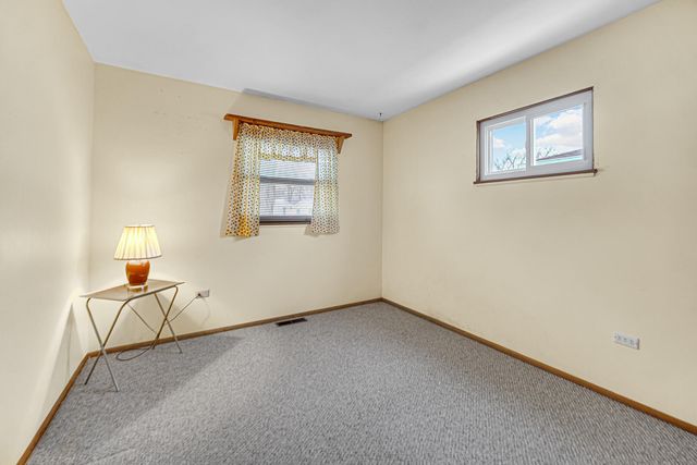 227 N Wright Street, Griffith, IN 46319