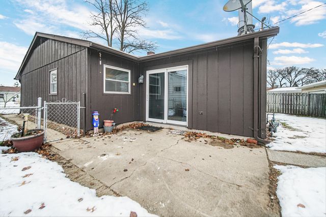 227 N Wright Street, Griffith, IN 46319