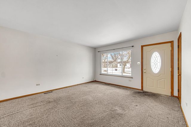 227 N Wright Street, Griffith, IN 46319